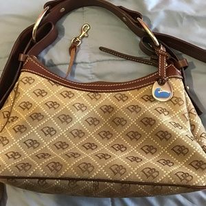 Dooney & Bourke